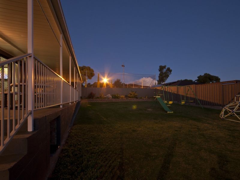 9 Quarry Road, Gulfview Heights SA 5096