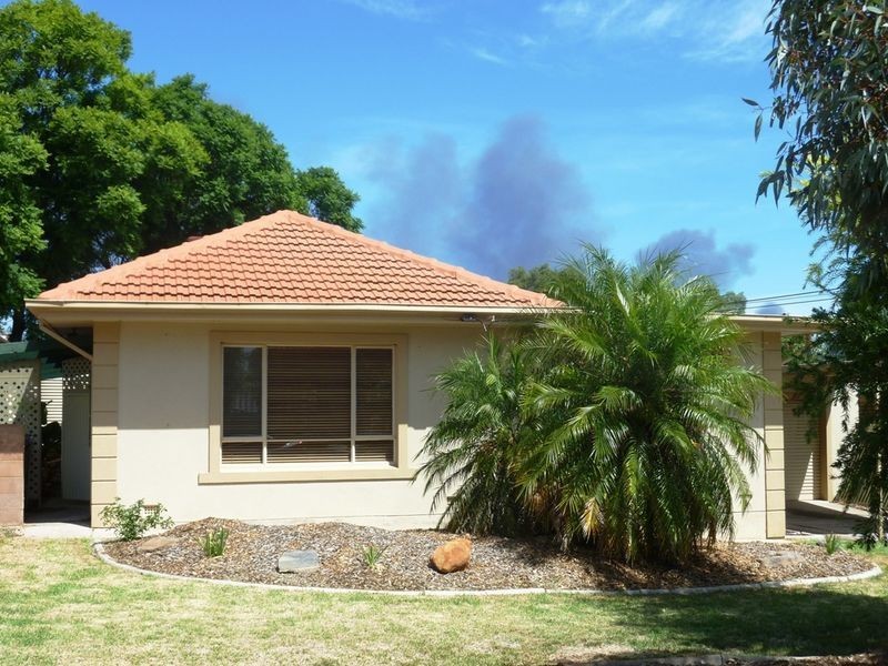 29 Filmer Ave, Para Hills SA 5096
