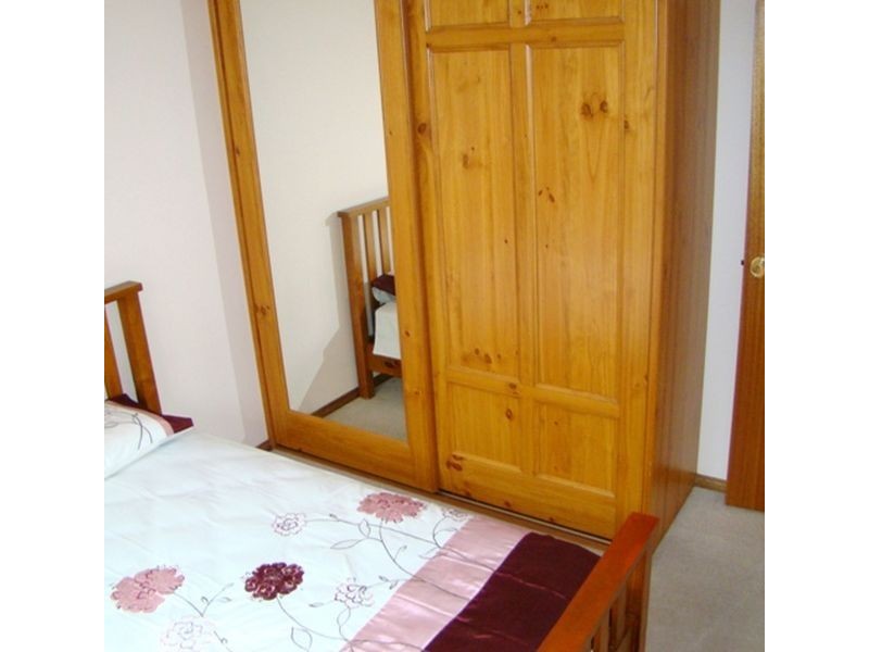 18 Hillcott Ave, Wynn Vale SA 5127