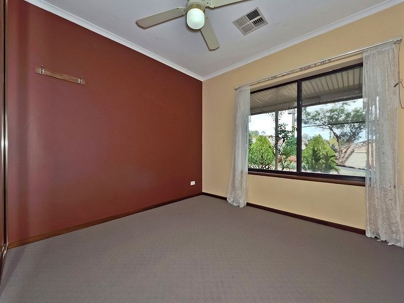 42 Birt Ave, Salisbury Heights SA 5109