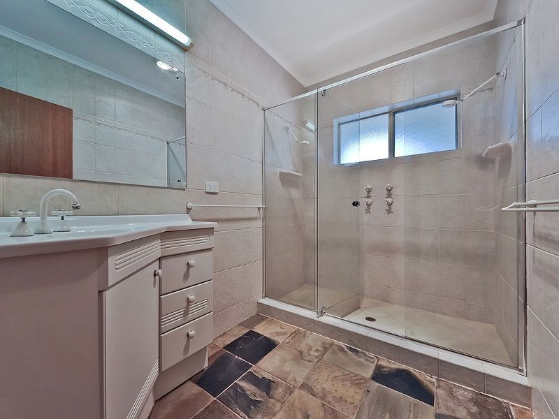 42 Birt Ave, Salisbury Heights SA 5109