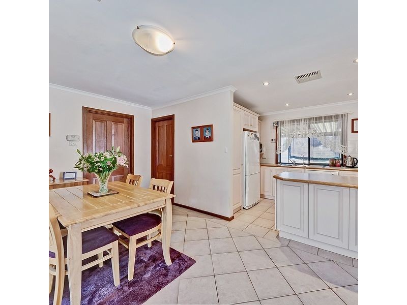 8 Hartog Street, Fairview Park SA 5126