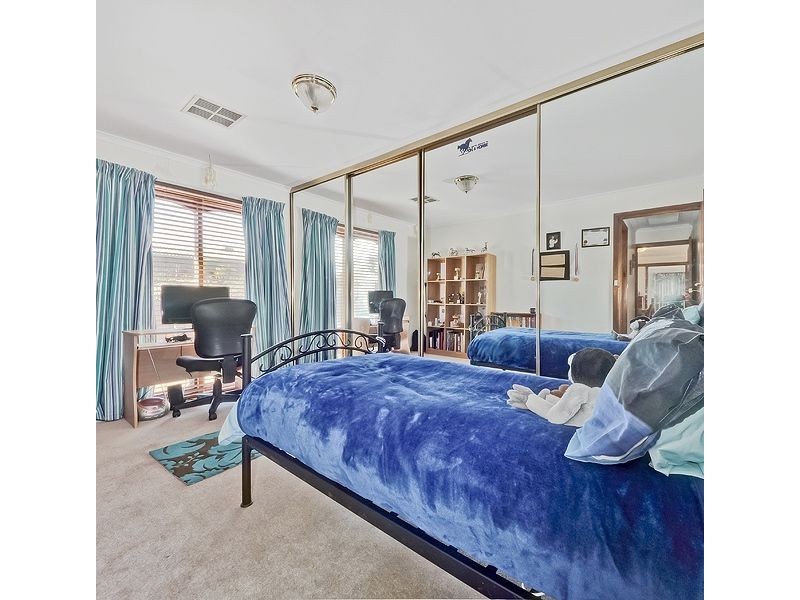 8 Hartog Street, Fairview Park SA 5126