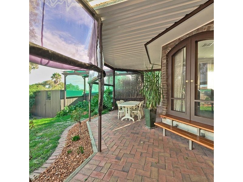 8 Hartog Street, Fairview Park SA 5126