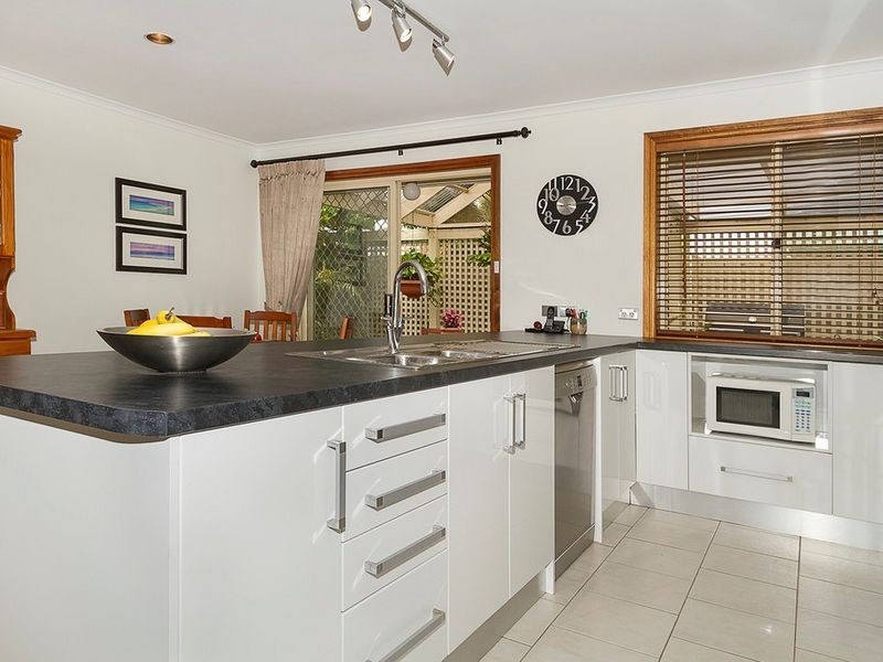 15 Greys Court, Oakden SA 5086