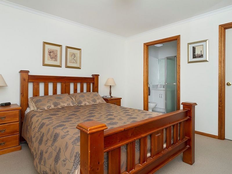 15 Greys Court, Oakden SA 5086