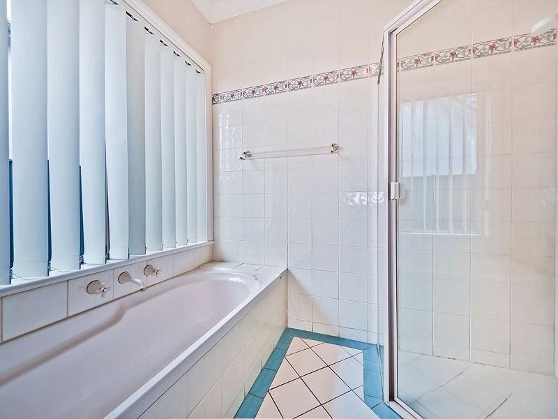 2 Cawrse Ave, Wynn Vale SA 5127