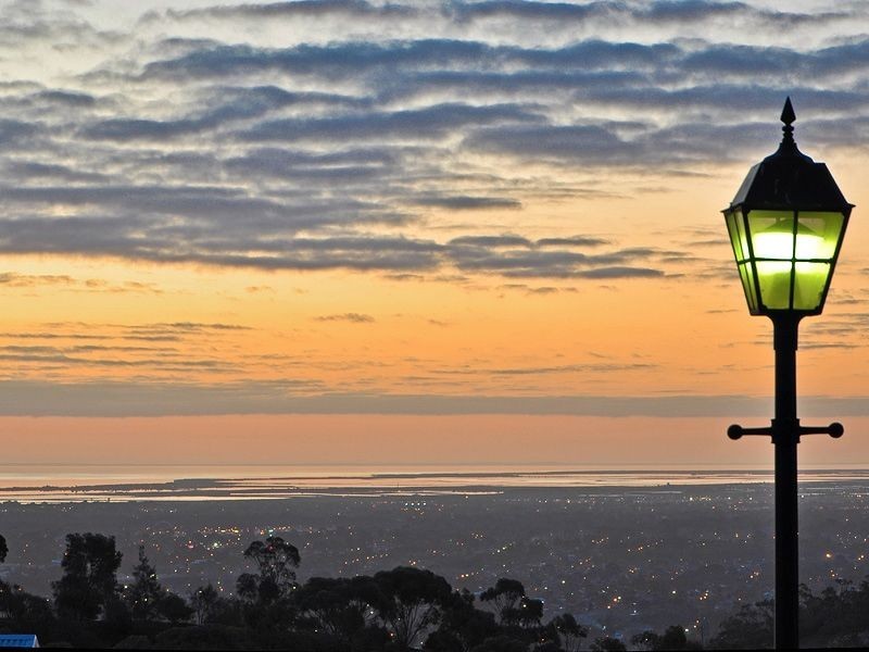 2 Cawrse Ave, Wynn Vale SA 5127