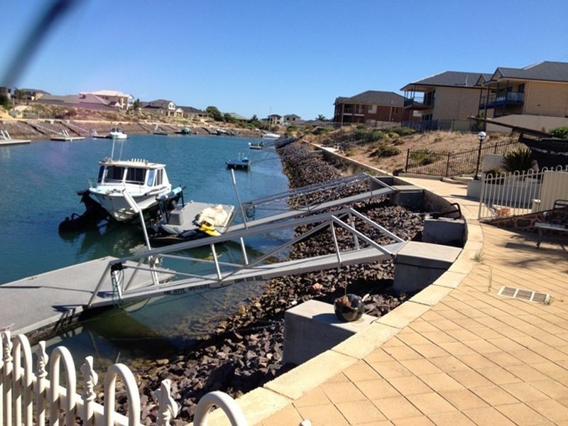 99 Stately Way, Wallaroo SA 5556