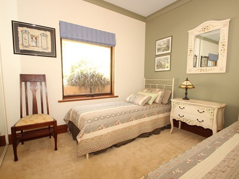 8 Garden Court, Highbury SA 5089