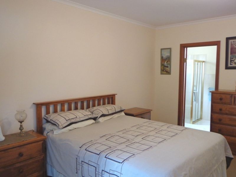 17 Verdant Court, Wynn Vale SA 5127