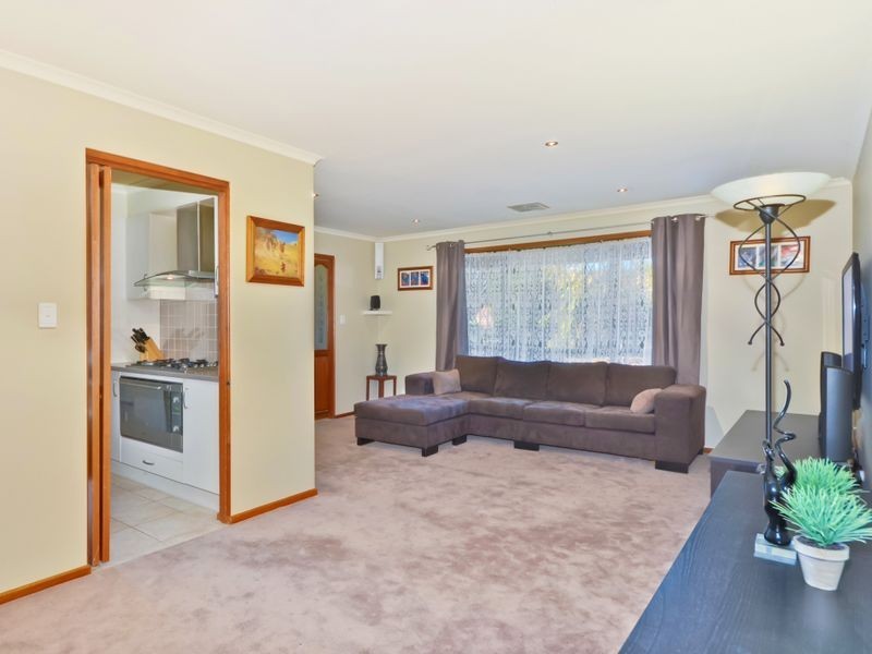 27 Saint Clair Parade, Greenwith SA 5125
