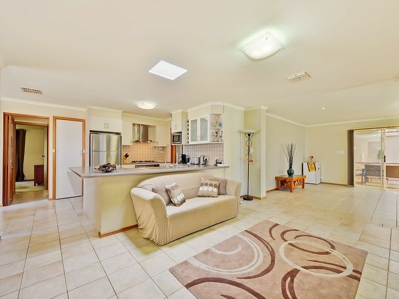 27 Saint Clair Parade, Greenwith SA 5125