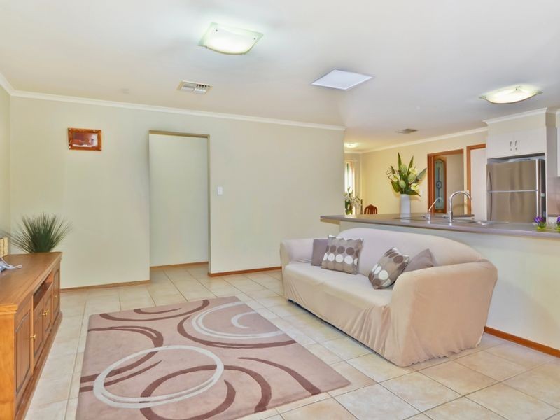 27 Saint Clair Parade, Greenwith SA 5125