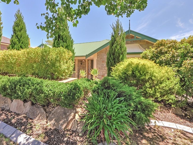 27 Saint Clair Parade, Greenwith SA 5125