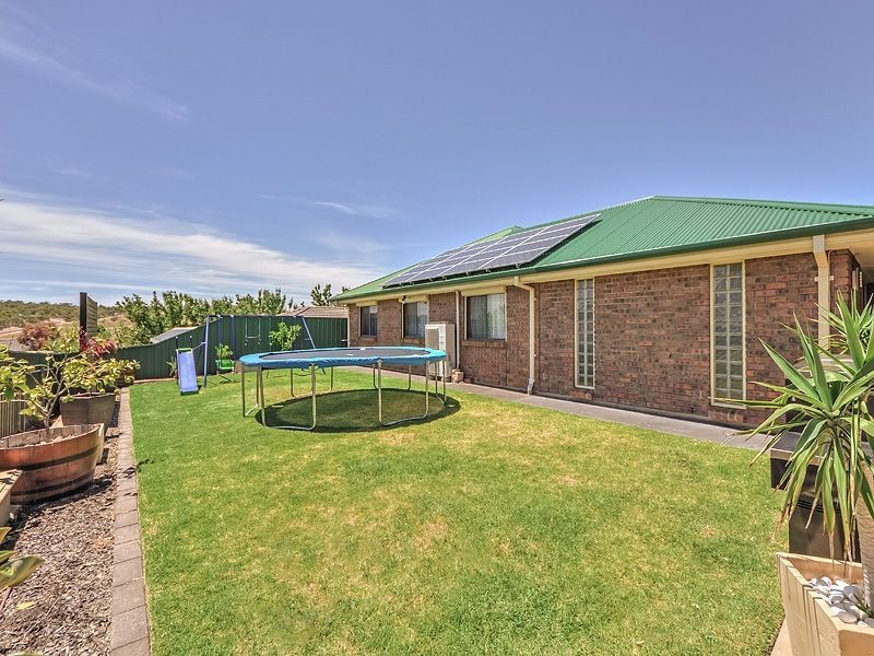 27 Saint Clair Parade, Greenwith SA 5125