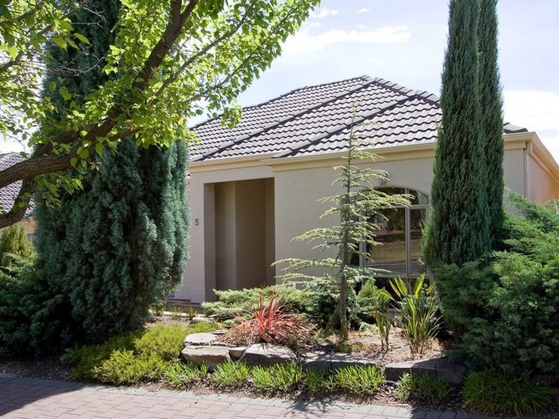 5 Rokewood Circuit, Golden Grove SA 5125