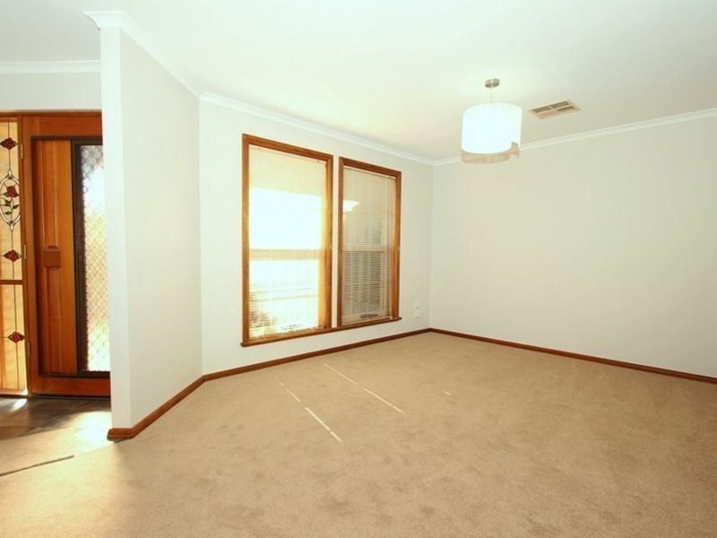 15 Yellow Wood Court, Greenwith SA 5125