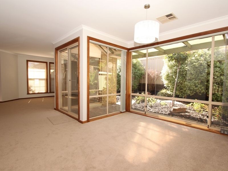 15 Yellow Wood Court, Greenwith SA 5125