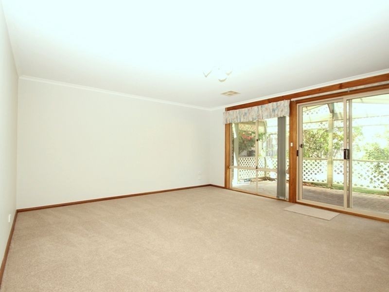 15 Yellow Wood Court, Greenwith SA 5125