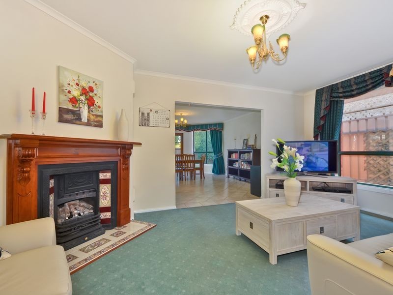 13 Rotz Court, Golden Grove SA 5125