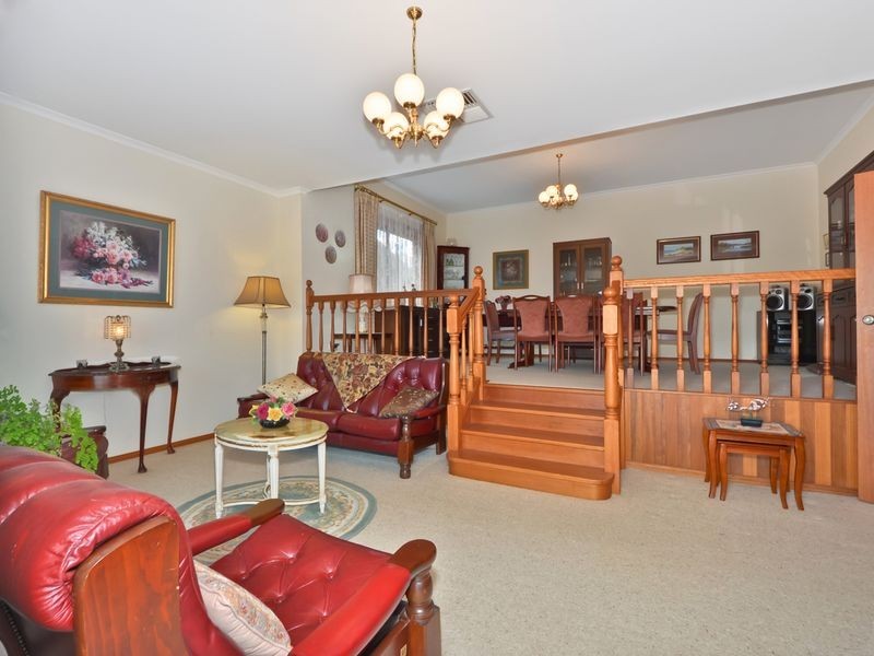 36 Gaylard Crescent, Redwood Park SA 5097