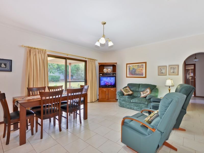 36 Gaylard Crescent, Redwood Park SA 5097