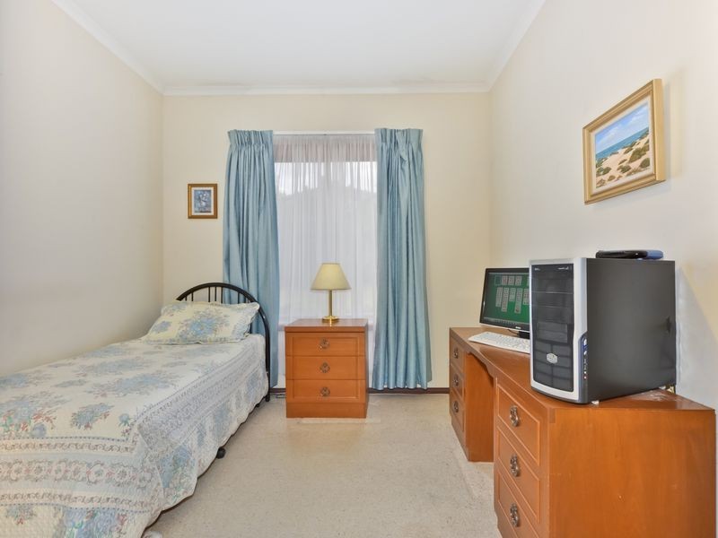 36 Gaylard Crescent, Redwood Park SA 5097