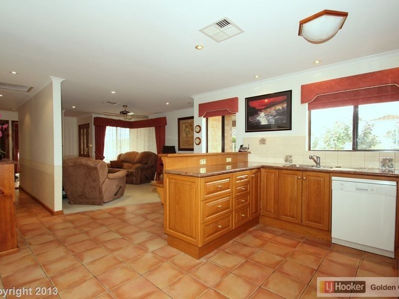 11 Mona Court, Modbury Heights SA 5092