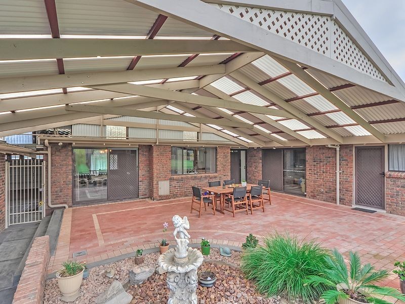 11 Seville Ave, Gulfview Heights SA 5096
