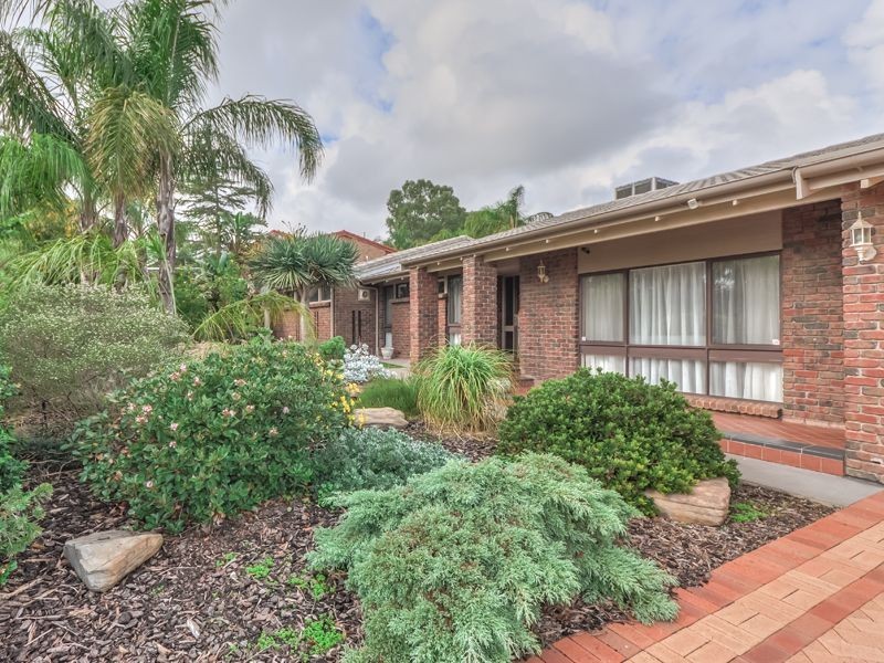 11 Seville Ave, Gulfview Heights SA 5096