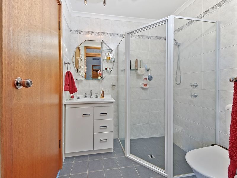 11 Seville Ave, Gulfview Heights SA 5096