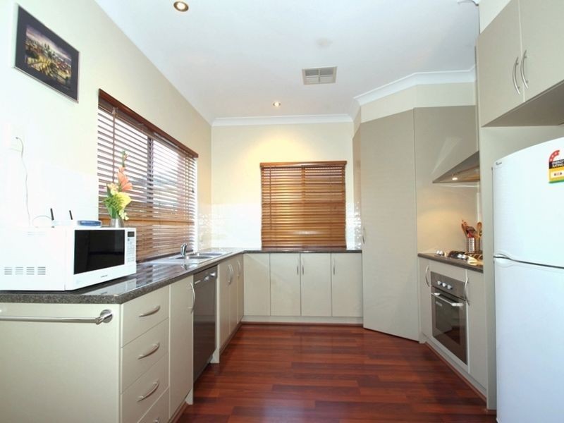 23 Newland Way, Mawson Lakes SA 5095