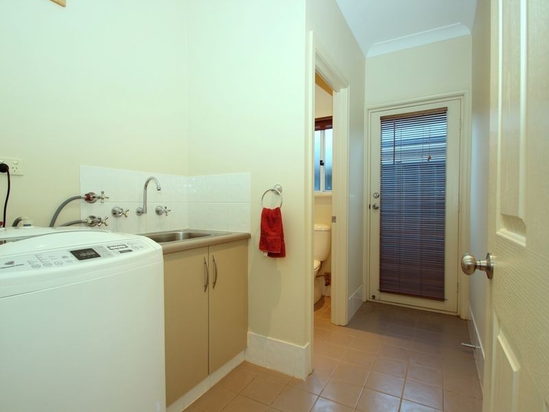 23 Newland Way, Mawson Lakes SA 5095