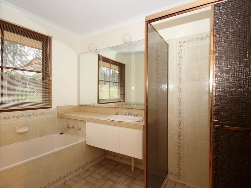 54 Sarnia Farm Road, St Agnes SA 5097