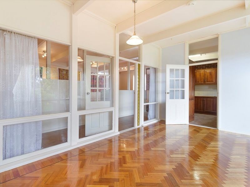 62 Down Drive, Valley View SA 5093