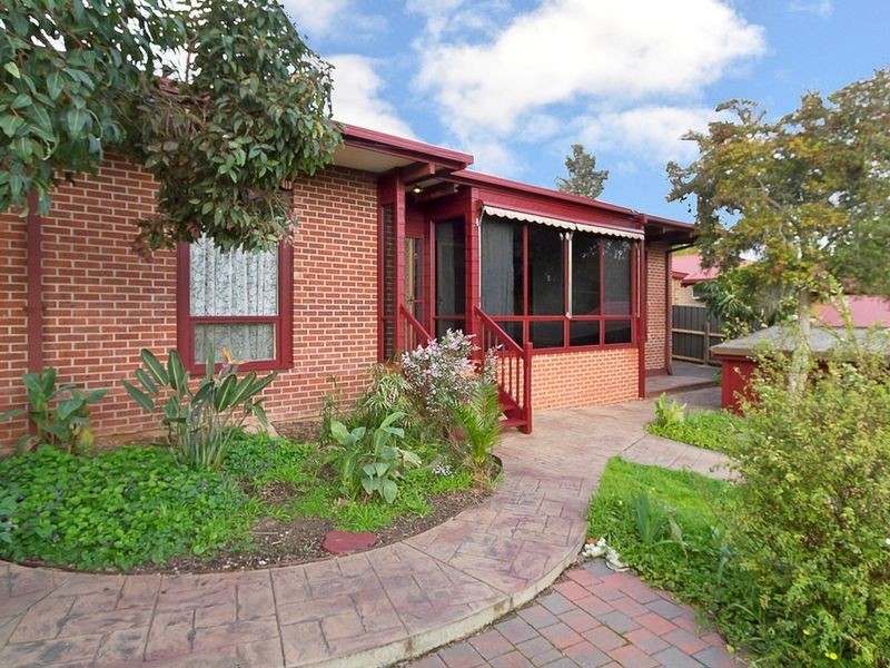62 Down Drive, Valley View SA 5093