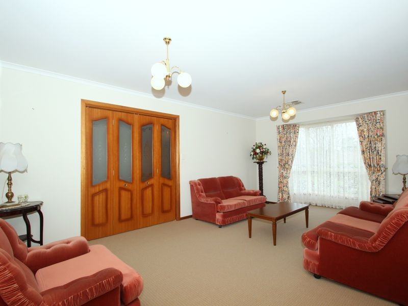 5 Sutherland Place, Golden Grove SA 5125