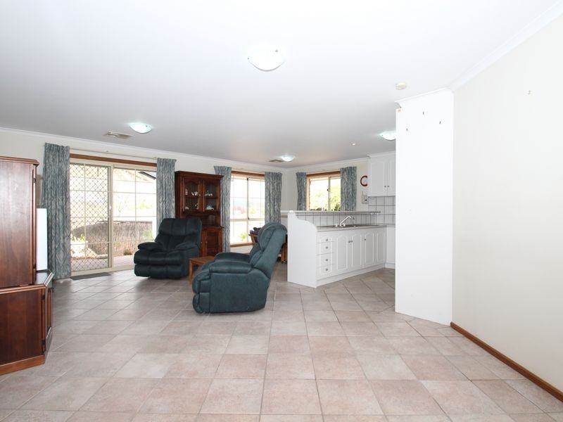 5 Sutherland Place, Golden Grove SA 5125