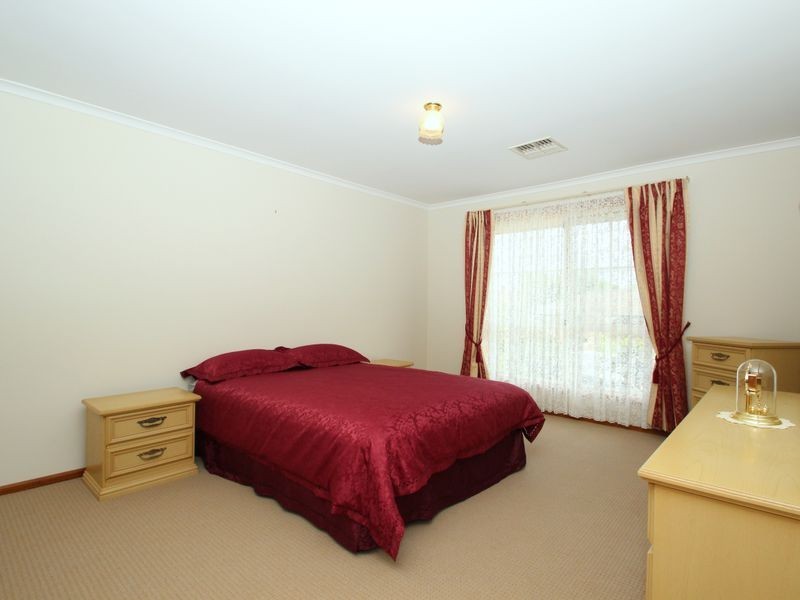 5 Sutherland Place, Golden Grove SA 5125