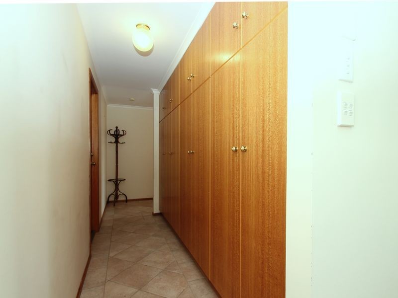 5 Sutherland Place, Golden Grove SA 5125