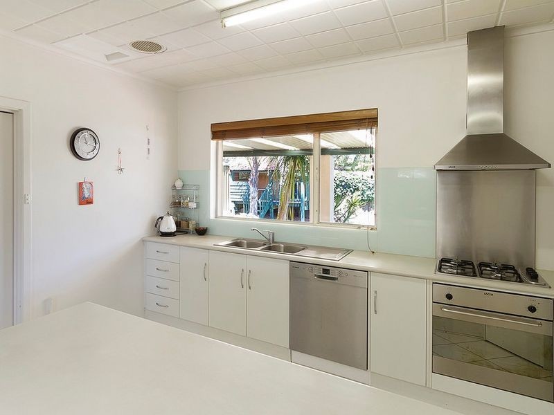 29 Filmer Ave, Para Hills SA 5096