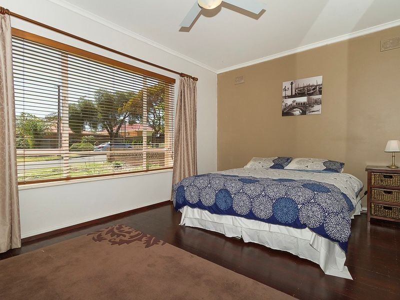 29 Filmer Ave, Para Hills SA 5096