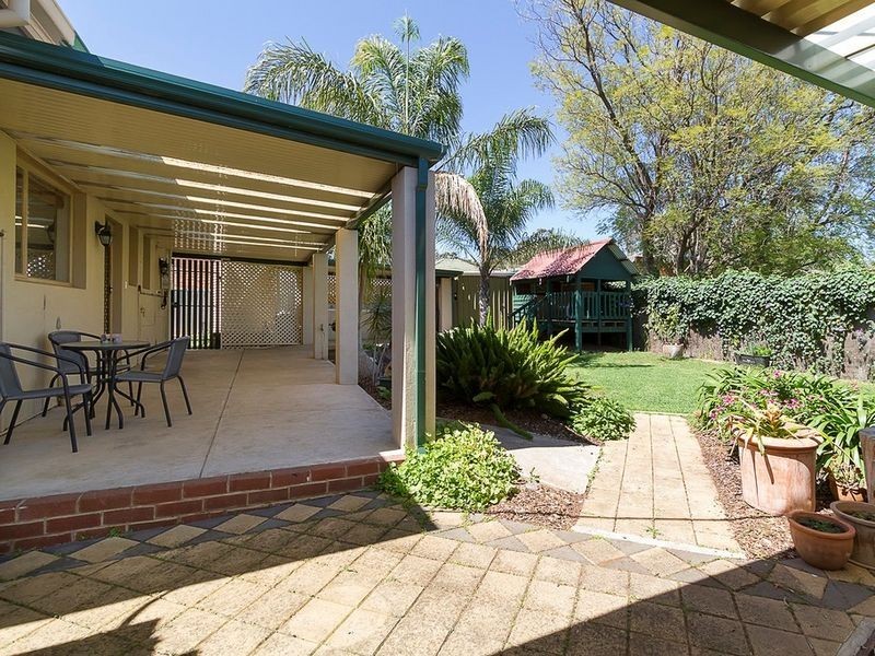 29 Filmer Ave, Para Hills SA 5096