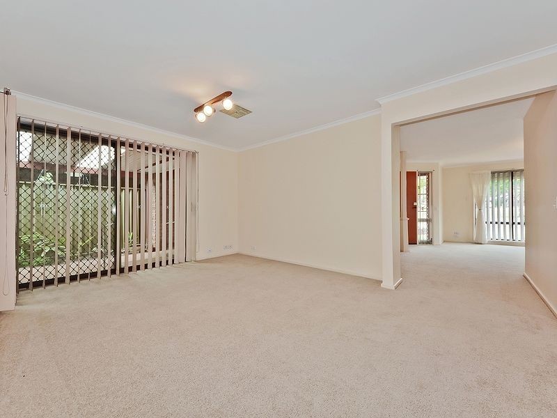 7 Arlington Close, Salisbury Heights SA 5109