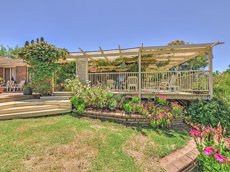21 De Pledge Court, Wynn Vale SA 5127
