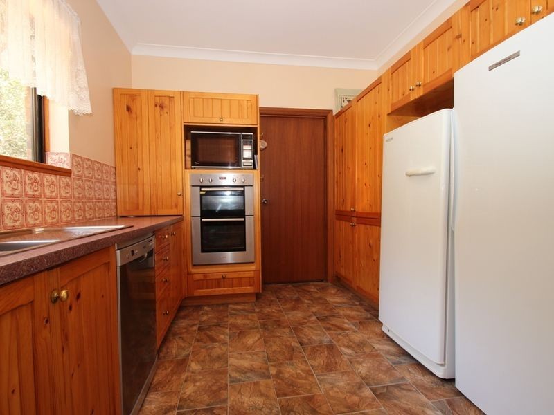 16 Kinnaird Cres, Highbury SA 5089