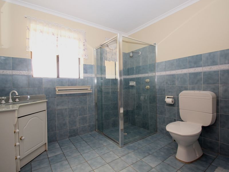 16 Kinnaird Cres, Highbury SA 5089