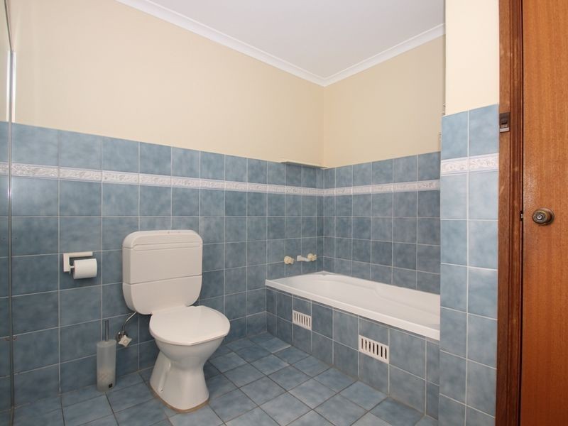 16 Kinnaird Cres, Highbury SA 5089