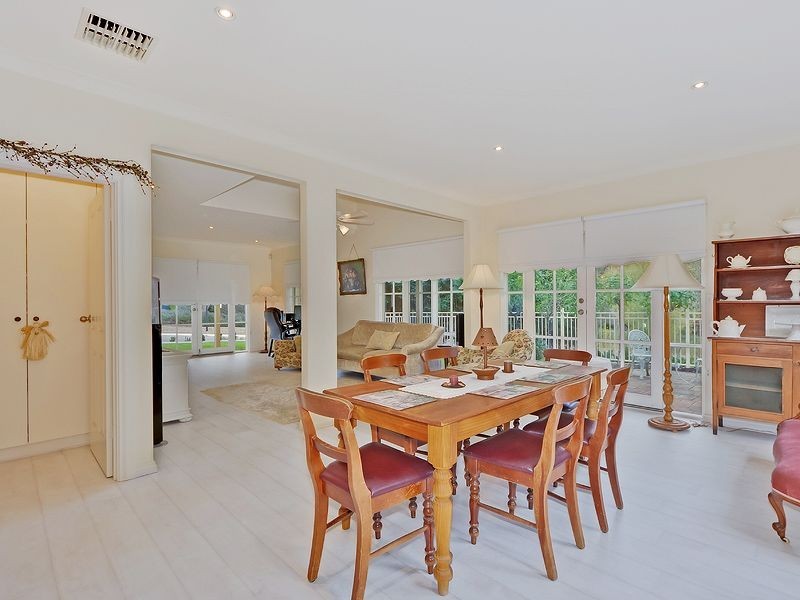 38 Reuben Richardson Rd, Greenwith SA 5125